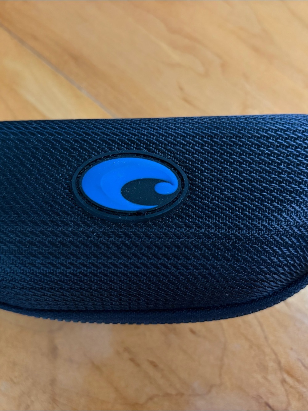 Costa Del Mar Hard Shell Glasses Case Black Clamshell with Blue logo
